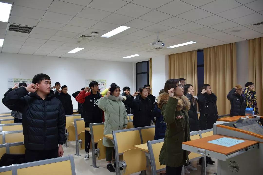 77体育资讯图片