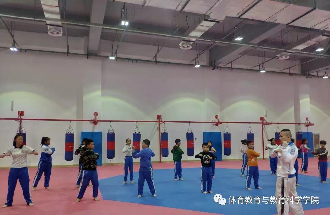 77体育荣耀图片