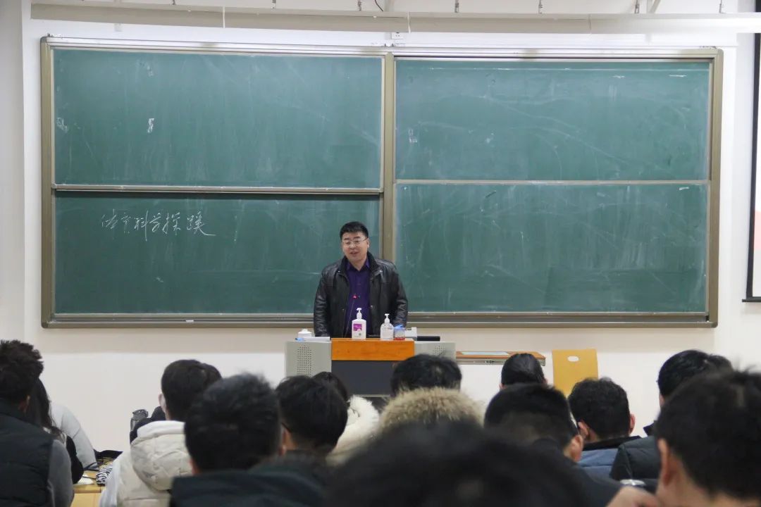 77体育荣耀图片