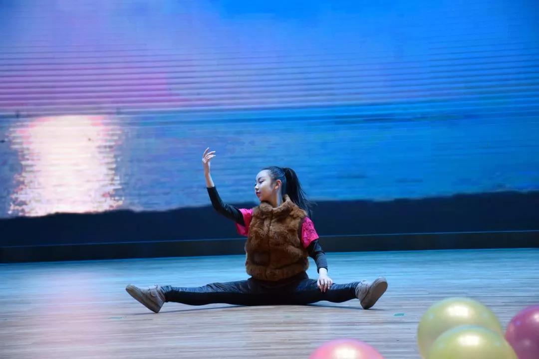 77体育经典图片