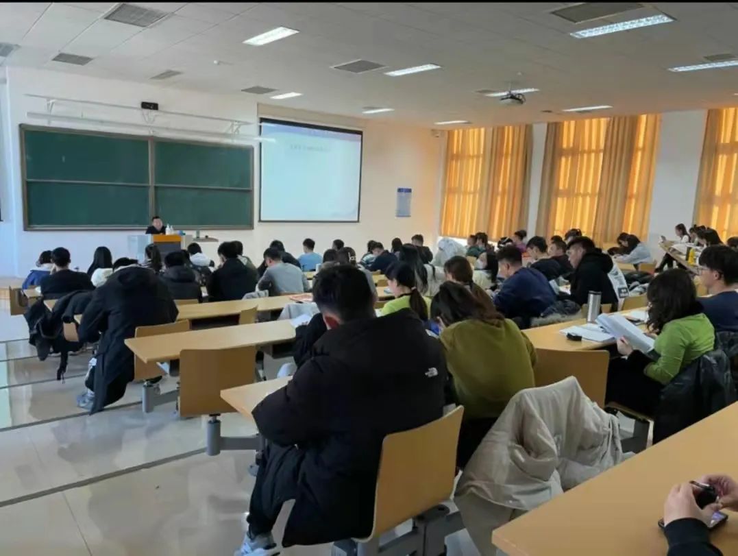 77体育荣耀图片