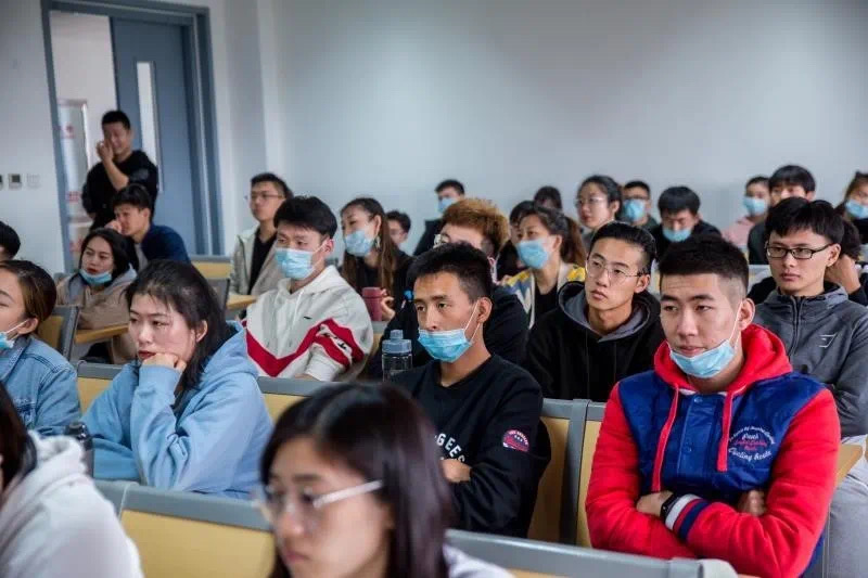 77体育冠军图片