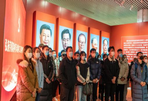 77体育冠军图片