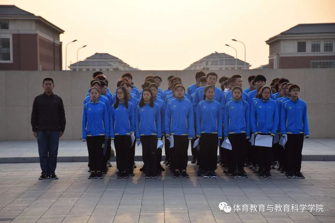 77体育荣耀图片
