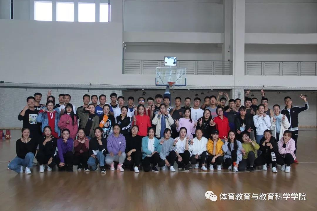 77体育荣耀图片
