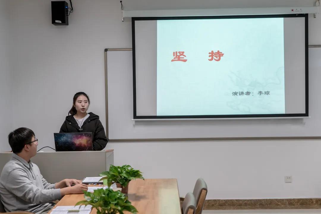 77体育荣耀图片