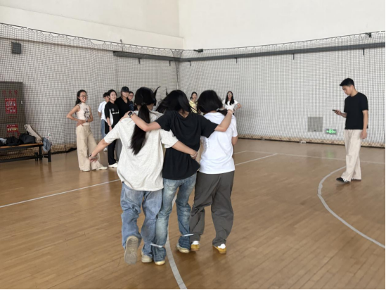 77体育风采图片