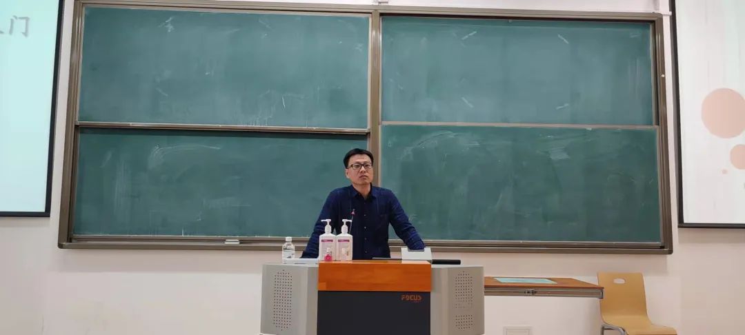 77体育资讯图片