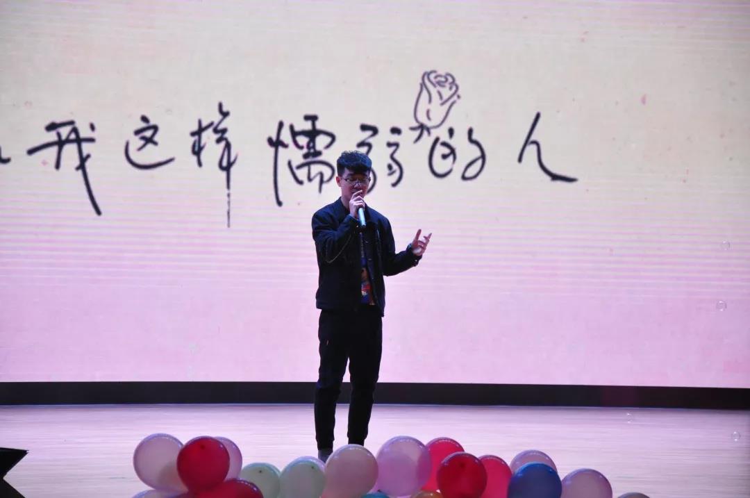 77体育风采图片